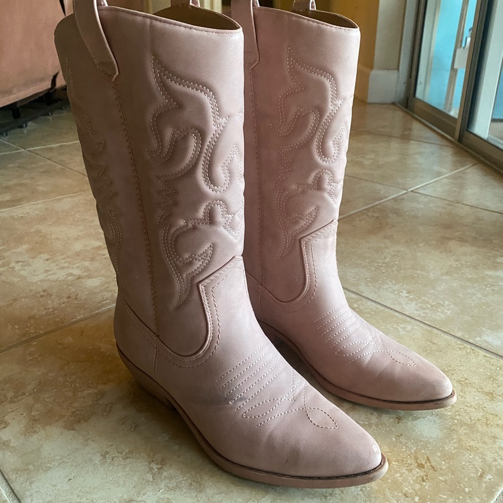Soda Light Pink Heeled Boots
